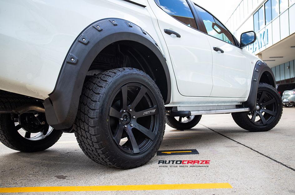 MITSUBISHI TRITON RTG MATTE BLACK LASER TEXT